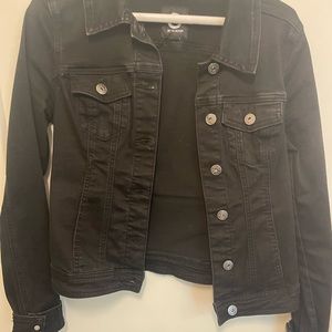 Black jean jacket from Guess